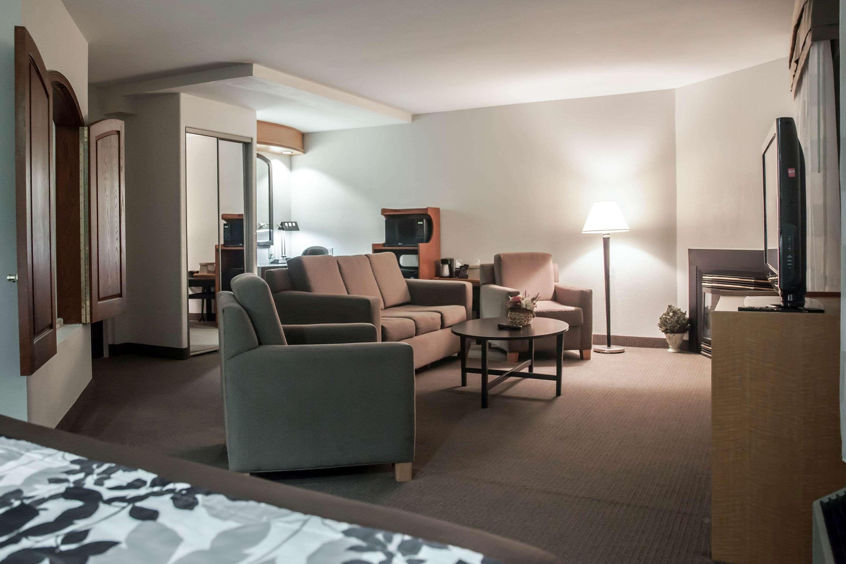 Sleep Inn & Suites Emmitsburg Bagian luar foto