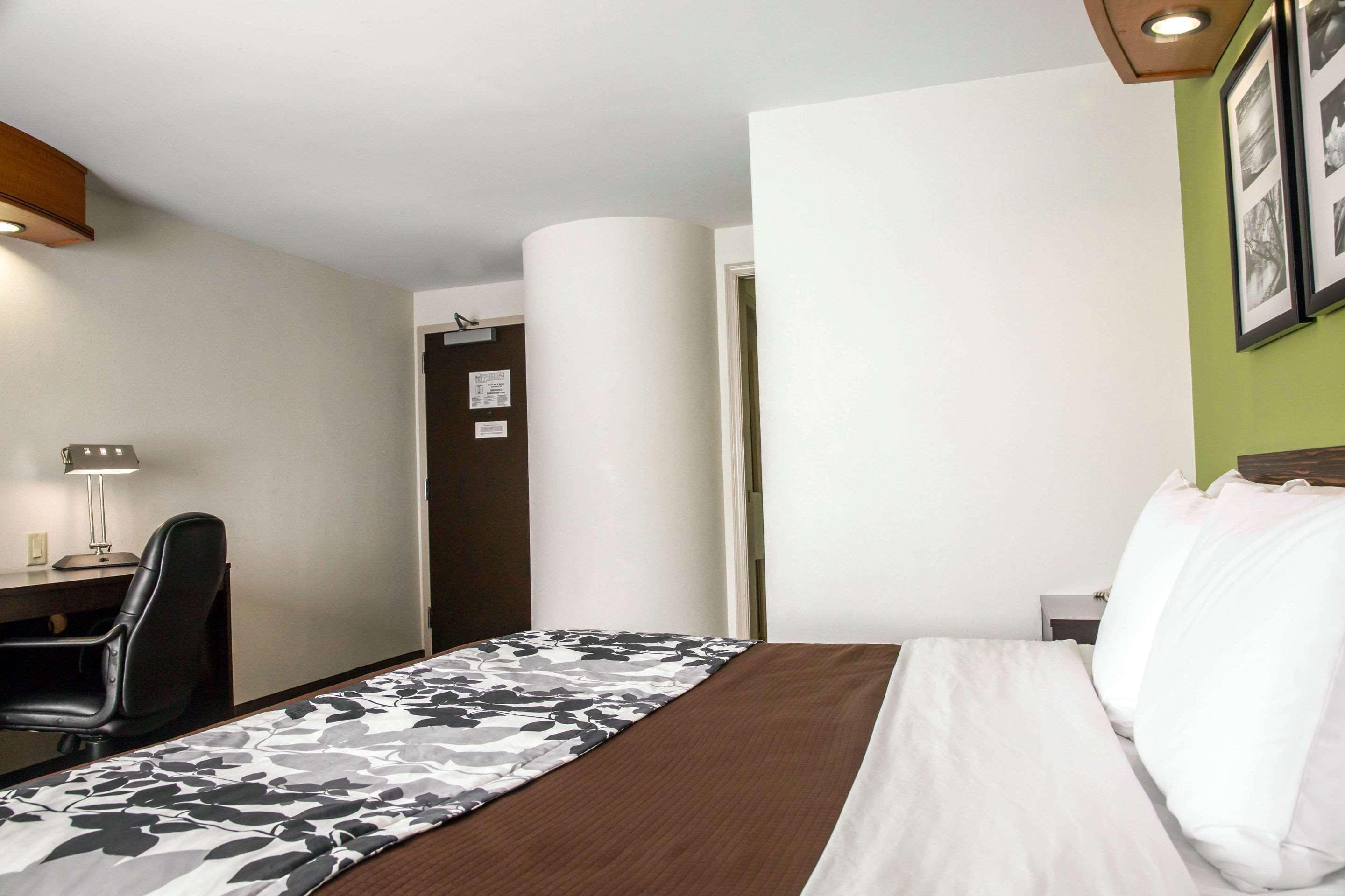 Sleep Inn & Suites Emmitsburg Bagian luar foto